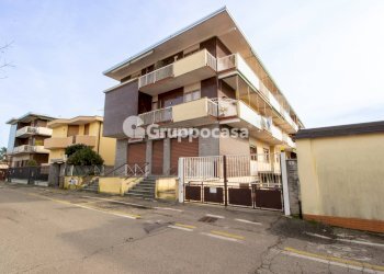 Foto 1 - Trilocale Via Manin
 
12, Magenta - foto 1