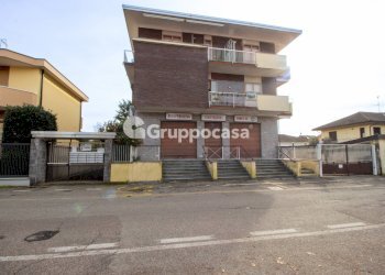 Foto 16 - Trilocale Via Manin
 
12, Magenta - foto 16