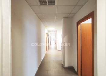 Foto 7 - Office Via dei Bersaglieri
 
11, Bari - photo 7