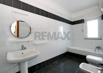 Bagno - Three-room apartment Via Kennedy
 
25, Bitritto - photo 14
