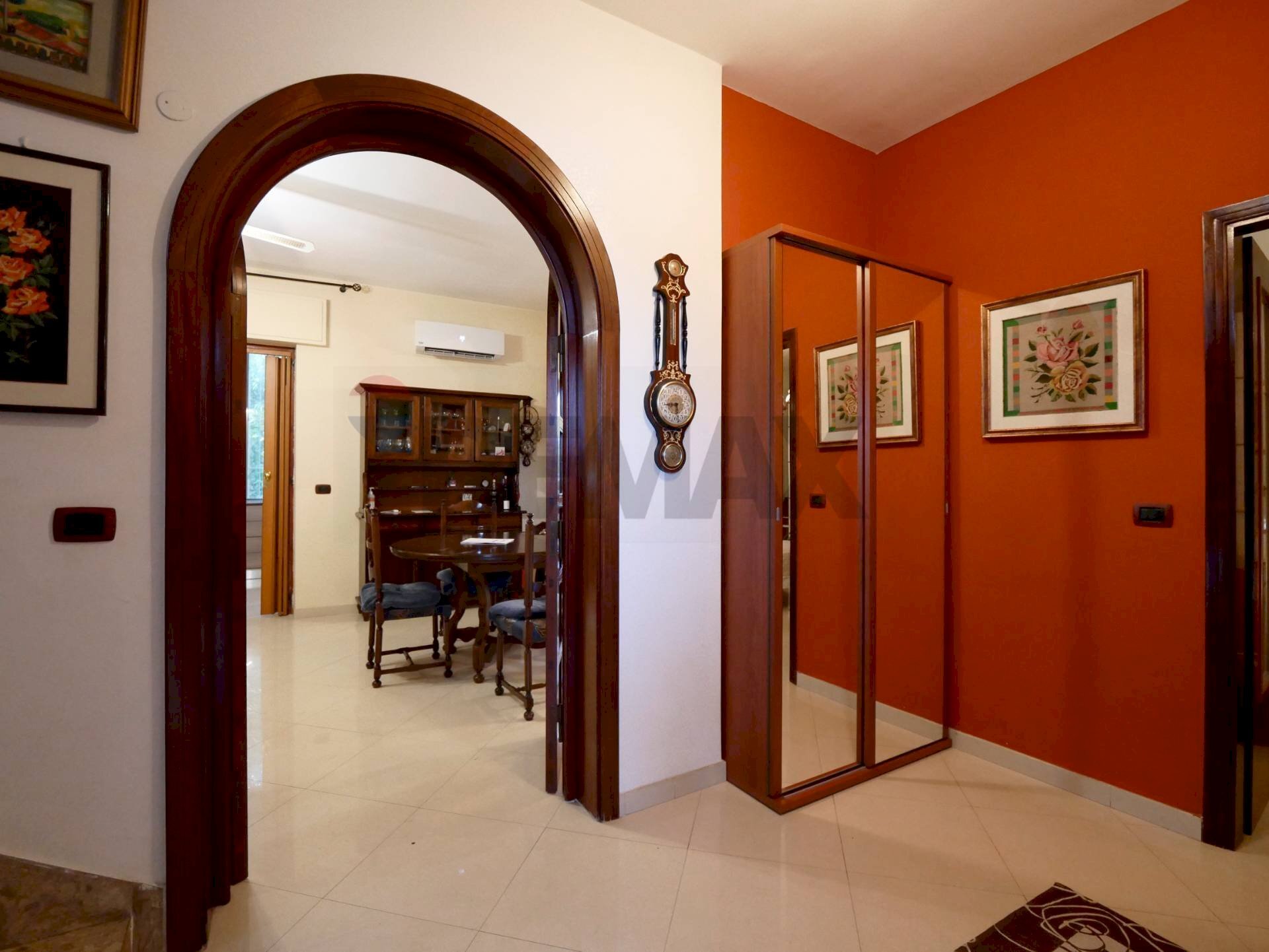 Hall / corridoio - Villa Via Giulio Petroni
 
136, Bari - foto 2