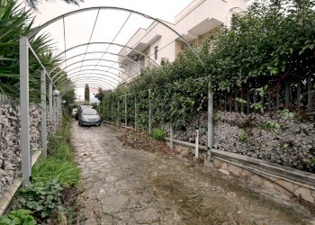 Giardino - Villa Via Giulio Petroni
 
136, Bari - foto 5