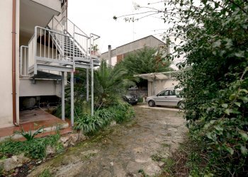 Giardino - Villa Via Giulio Petroni
 
136, Bari - foto 10