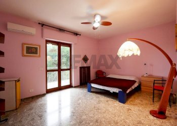 Camera / camera da letto - Villa Via Giulio Petroni
 
136, Bari - foto 24