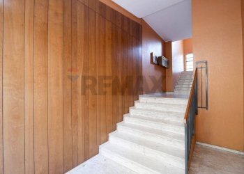 Scale - Bilocale Via Pavoncelli
 
77, Bari - foto 2