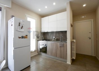 Cucina - Bilocale Via Pavoncelli
 
77, Bari - foto 6