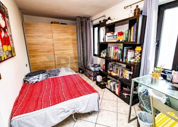 Camera / camera da letto - Trilocale Via Leggiuno
 
36, Laveno-Mombello - foto 13