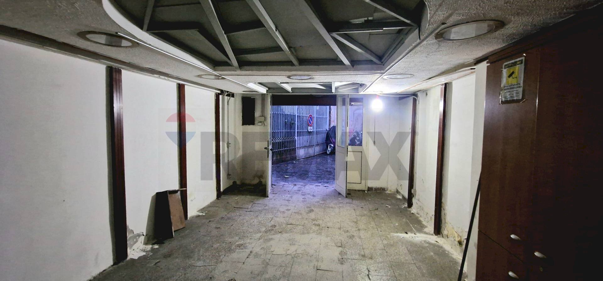 Hall / corridoio - Shop Piazzetta Principessa Margherita
 
82, Napoli - photo 2