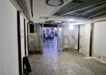 Hall / corridoio - Negozio Piazzetta Principessa Margherita
 
82, Napoli - foto 1