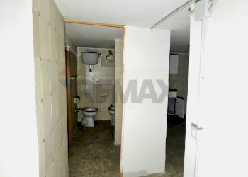 Hall / corridoio - Negozio Piazzetta Principessa Margherita
 
82, Napoli - foto 12