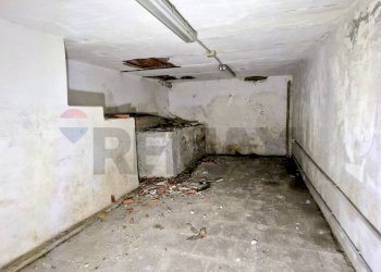 Stanza vuota - Negozio Piazzetta Principessa Margherita
 
82, Napoli - foto 17