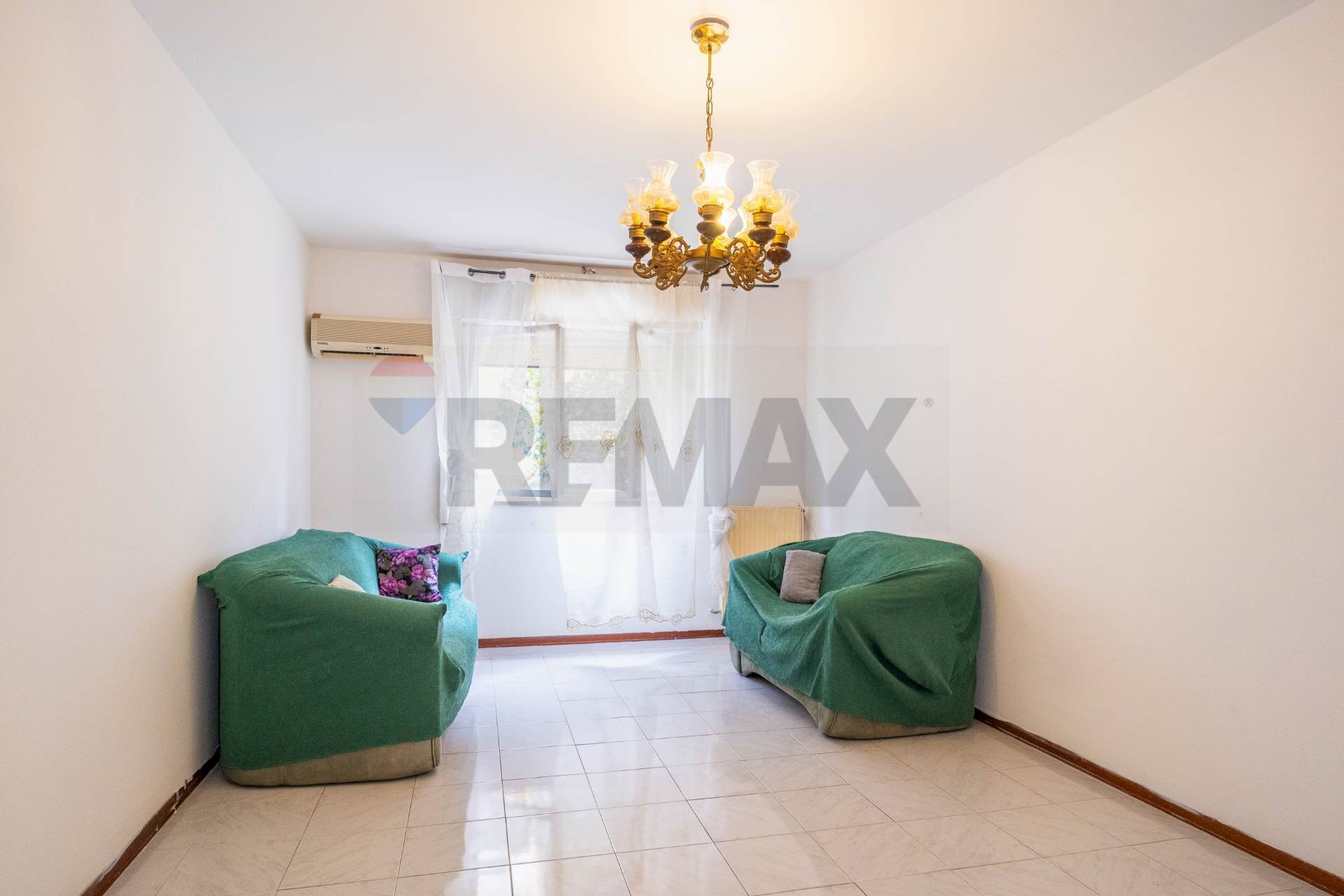 Soggiorno - Appartamento Via Beata Giovanna Jugan
 
15, Catania - foto 2