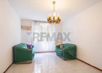 Soggiorno - Appartamento Via Beata Giovanna Jugan
 
15, Catania - foto 2