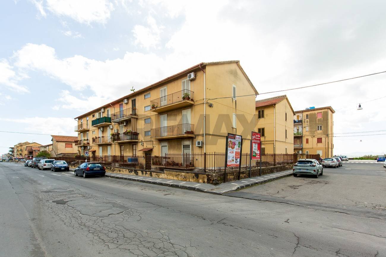 Edificio all\'aperto - Appartamento Viale Europa
 
111, Biancavilla - foto 1