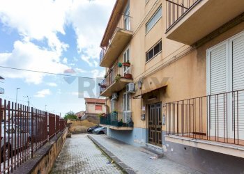 Edificio all\'aperto - Appartamento Viale Europa
 
111, Biancavilla - foto 4