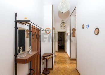 Hall / corridoio - Appartamento Viale Europa
 
111, Biancavilla - foto 37