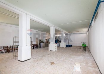 Parcheggio - Locale Commerciale via XX Settembre
 
85, San Gregorio di Catania - foto 1