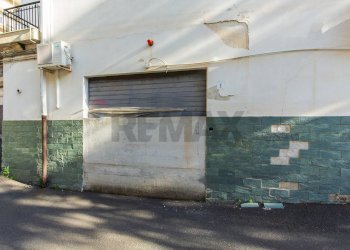 Casa all\'aperto - Locale Commerciale via XX Settembre
 
85, San Gregorio di Catania - foto 5