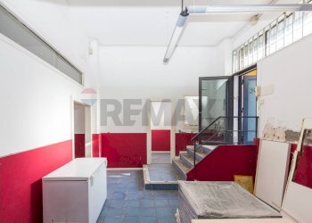 Ricezione / Lobby - Locale Commerciale via XX Settembre
 
85, San Gregorio di Catania - foto 9