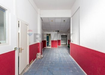 Parcheggio - Locale Commerciale via XX Settembre
 
85, San Gregorio di Catania - foto 13