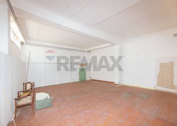 Stanza vuota - Locale Commerciale via XX Settembre
 
85, San Gregorio di Catania - foto 16