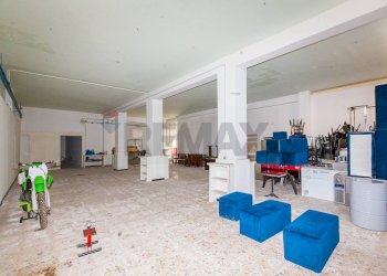 Non correlato - Locale Commerciale via XX Settembre
 
85, San Gregorio di Catania - foto 20