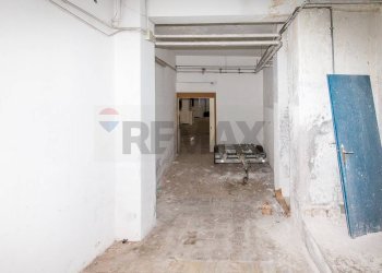 Parcheggio - Locale Commerciale via XX Settembre
 
85, San Gregorio di Catania - foto 23