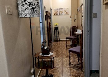 Hall / corridoio - Appartamento Via Gaetano Di Giovanni
 
23, Catania - foto 5