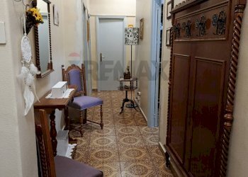 Hall / corridoio - Appartamento Via Gaetano Di Giovanni
 
23, Catania - foto 6