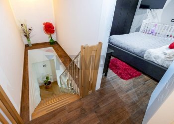 Camera / camera da letto - Quadrilocale Via Santa Maria dei Monti
 
12, Mascalucia - foto 13