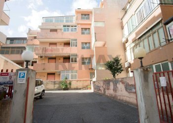 Edificio all\'aperto - Monolocale Via Piccolo Torrente Pagliara
 
1, Roccalumera - foto 1