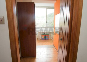 Hall / corridoio - Monolocale Via Piccolo Torrente Pagliara
 
1, Roccalumera - foto 22