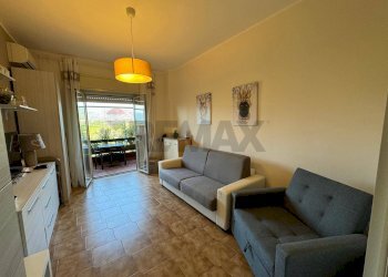 Soggiorno - Monolocale Via Pietrenere
 
6, Giardini-Naxos - foto 4