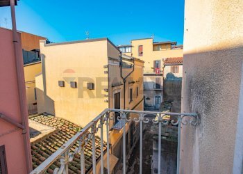 Balcone - Casa indipendente Via Rocche
 
41/43, Paterno - foto 5