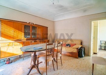 Sala da pranzo - Casa indipendente Via Rocche
 
41/43, Paterno - foto 8