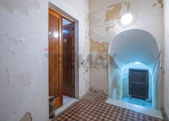 Hall / corridoio - Quadrilocale corso vittorio emanuele
 
24, Caltagirone - foto 2