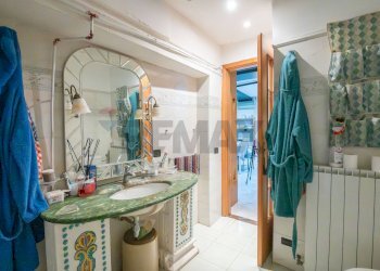 Bagno - Quadrilocale corso vittorio emanuele
 
24, Caltagirone - foto 11