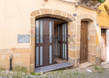 Casa all\'aperto - Quadrilocale corso vittorio emanuele
 
24, Caltagirone - foto 15