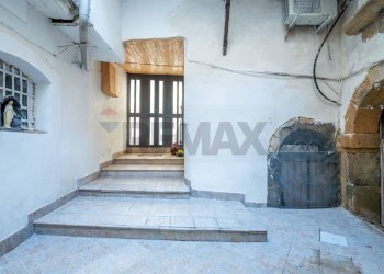 Edificio all\'aperto - Quadrilocale corso vittorio emanuele
 
24, Caltagirone - foto 18