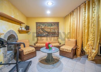 Soggiorno - Quadrilocale corso vittorio emanuele
 
24, Caltagirone - foto 20