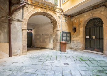 Edificio all\'aperto - Quadrilocale corso vittorio emanuele
 
24, Caltagirone - foto 26