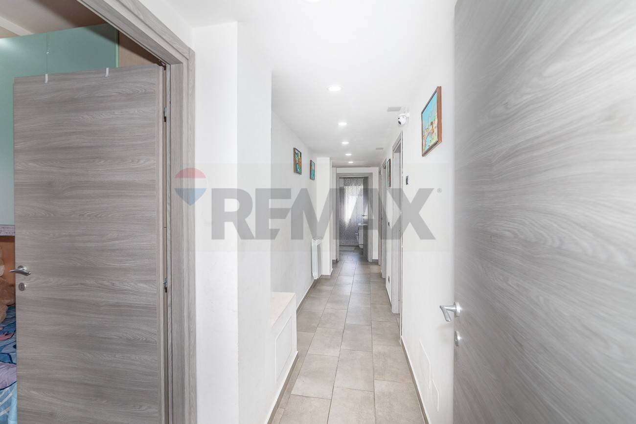 Hall / corridoio - Quadrilocale Via Giuseppe Marcellino
 
8, Catania - foto 3