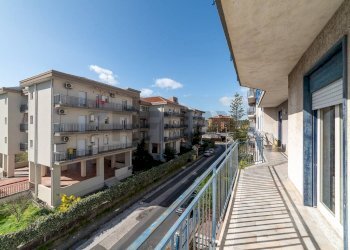 Balcone - Quadrilocale Via Giuseppe Marcellino
 
8, Catania - foto 1