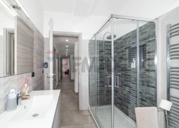 Bagno - Quadrilocale Via Giuseppe Marcellino
 
8, Catania - foto 11