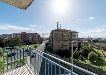 Balcone - Quadrilocale Via Giuseppe Marcellino
 
8, Catania - foto 20