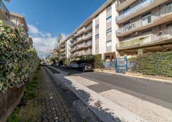 Edificio all\'aperto - Quadrilocale Via Giuseppe Marcellino
 
8, Catania - foto 31