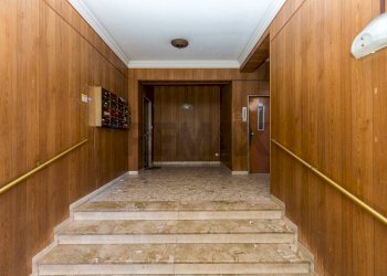 Ricezione / Lobby - Trilocale Via Armando Diaz
 
42, Catania - foto 3