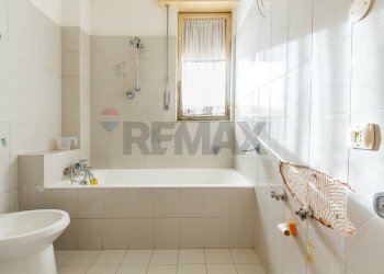 Bagno - Trilocale Via Armando Diaz
 
42, Catania - foto 15