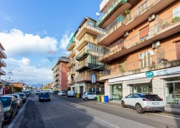 Edificio all\'aperto - Trilocale Via Armando Diaz
 
42, Catania - foto 24