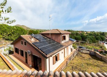 Casa all\'aperto - Villa via leonardo sciascia
 
25, Nicolosi - foto 1